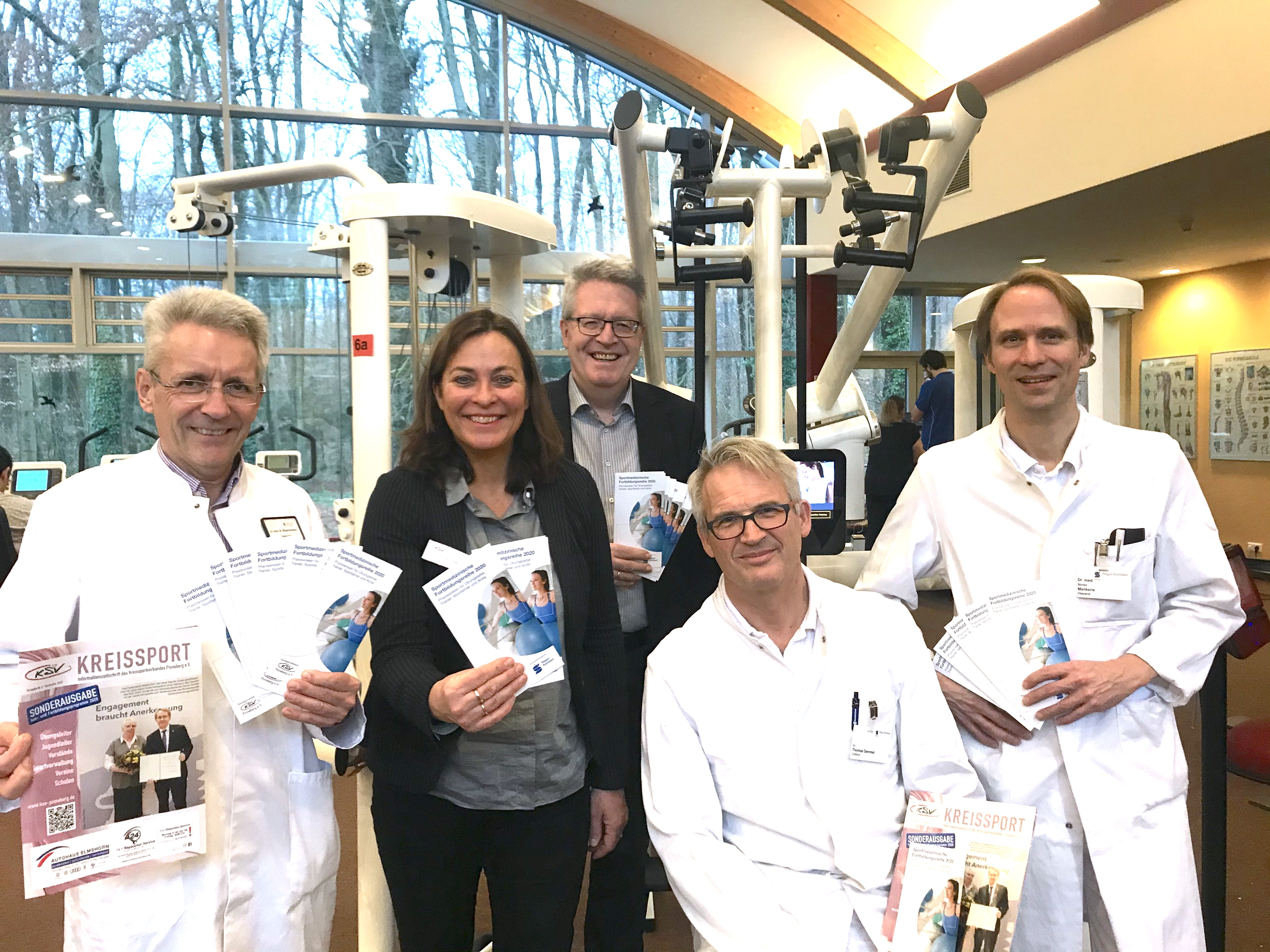 v.l.n.r.: Dr. Bögershausen, Christa Nordwald, Sportreferentin des KSV, KSV-Geschäftsführer Karsten Tiedemann, Dr.Thomas Demmel und Dr.Sönke Menkens.Foto: Cigdem Salakoslu