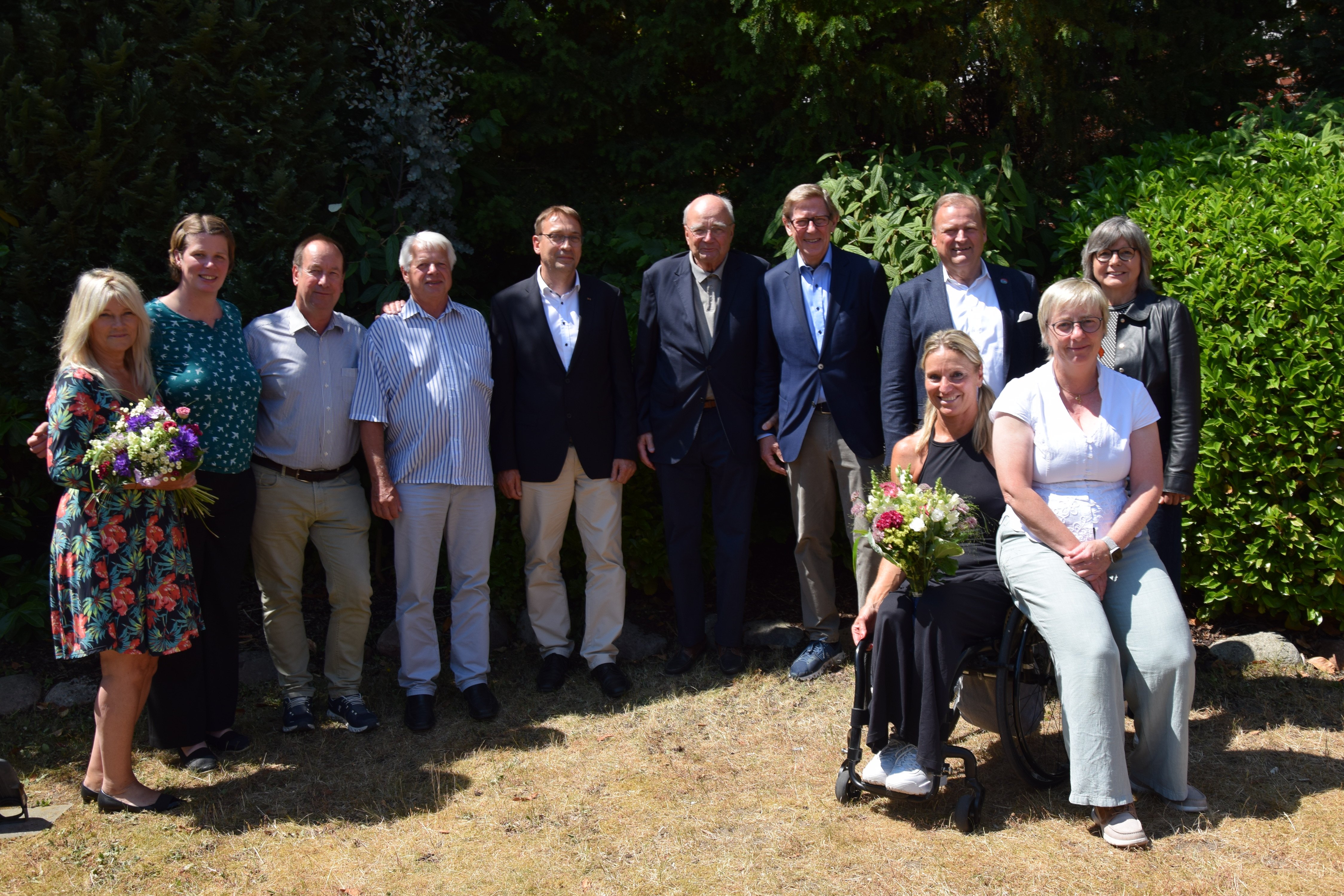 Der Vorstand des Landessportverbandes Schleswig-Holstein nach dem Landessportverbandstag 2023 am 17. Juni. Nicht im Bild ist LSV-Vorstandsmitglied Peter Weltersbach. - Foto: Stefan Arlt Der Vorstand des Landessportverbandes Schleswig-Holstein nach dem Landessportverbandstag 2023 am 17. Juni. Nicht im Bild ist LSV-Vorstandsmitglied Peter Weltersbach. - Foto: Stefan Arlt
