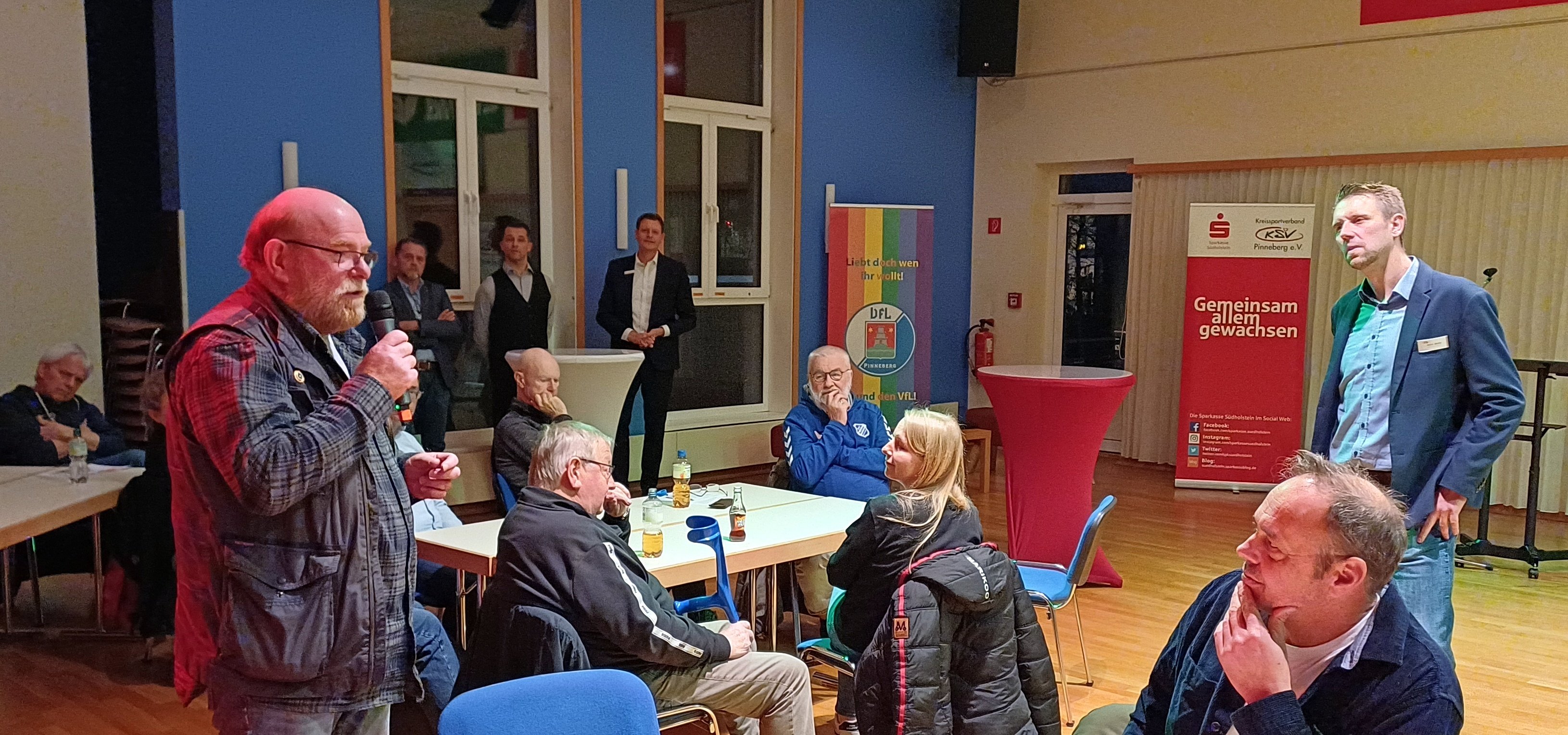 gespräch vereinsvertreter 